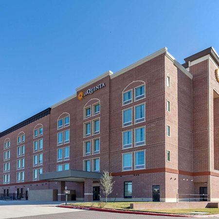 La Quinta Inn & Suites By Wyndham Dallas - Frisco Stadium Екстериор снимка