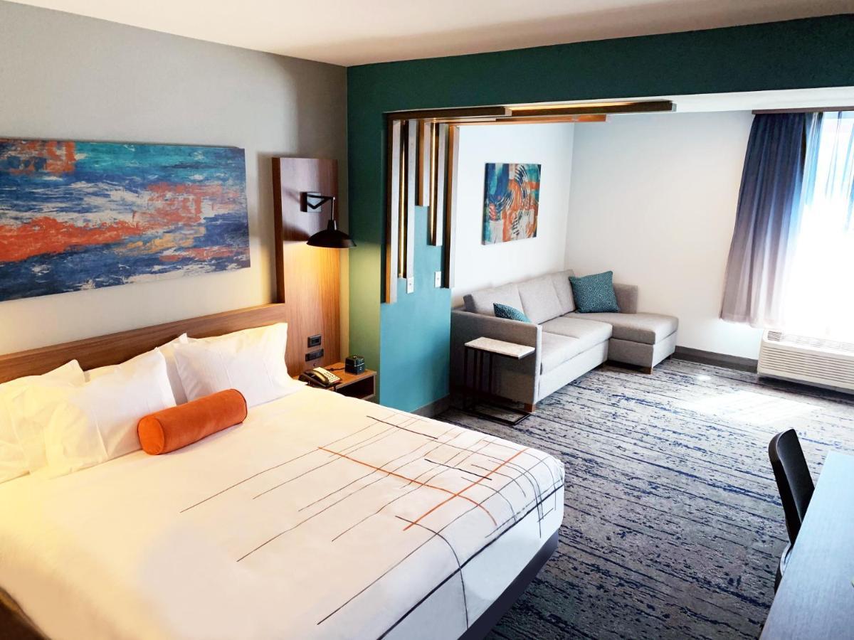 La Quinta Inn & Suites By Wyndham Dallas - Frisco Stadium Екстериор снимка