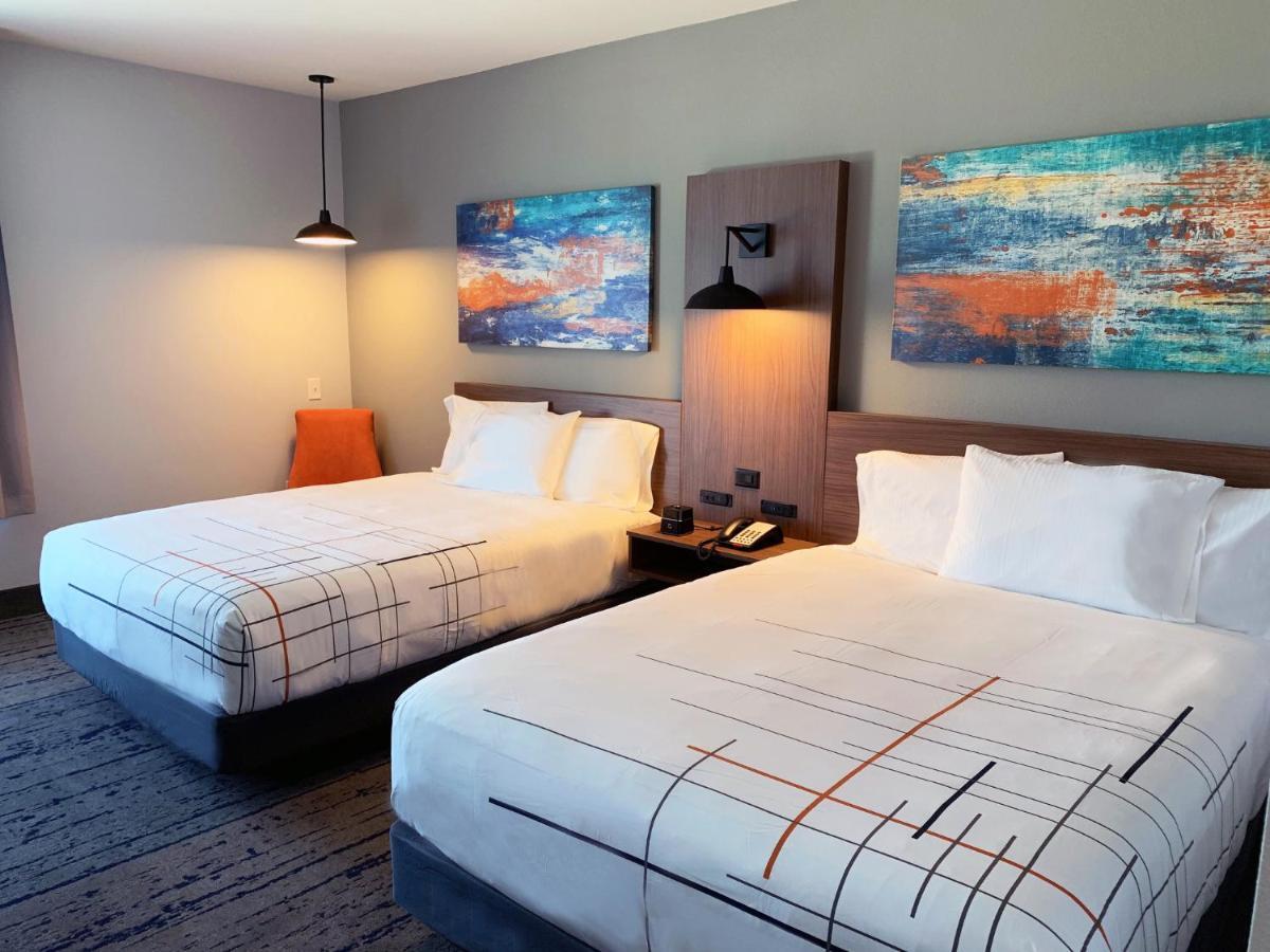 La Quinta Inn & Suites By Wyndham Dallas - Frisco Stadium Екстериор снимка