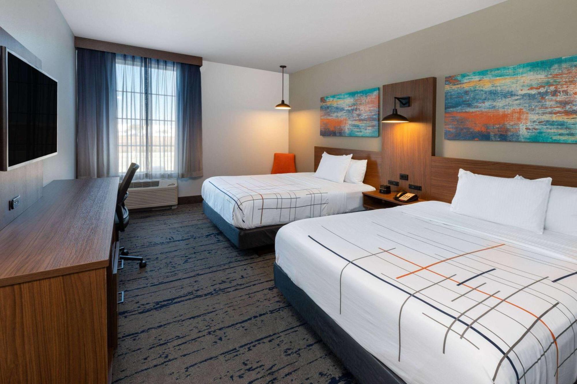 La Quinta Inn & Suites By Wyndham Dallas - Frisco Stadium Екстериор снимка
