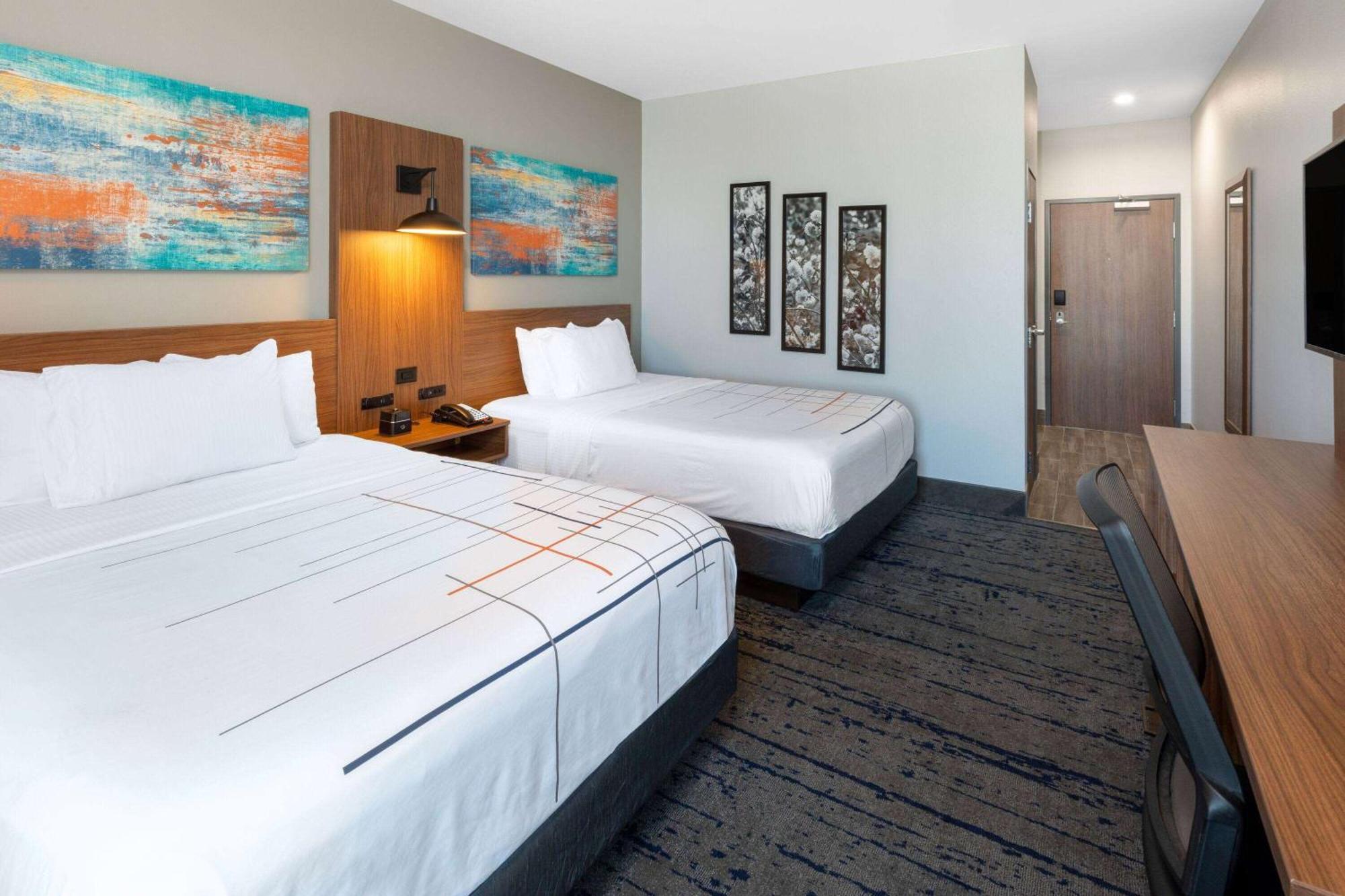 La Quinta Inn & Suites By Wyndham Dallas - Frisco Stadium Екстериор снимка